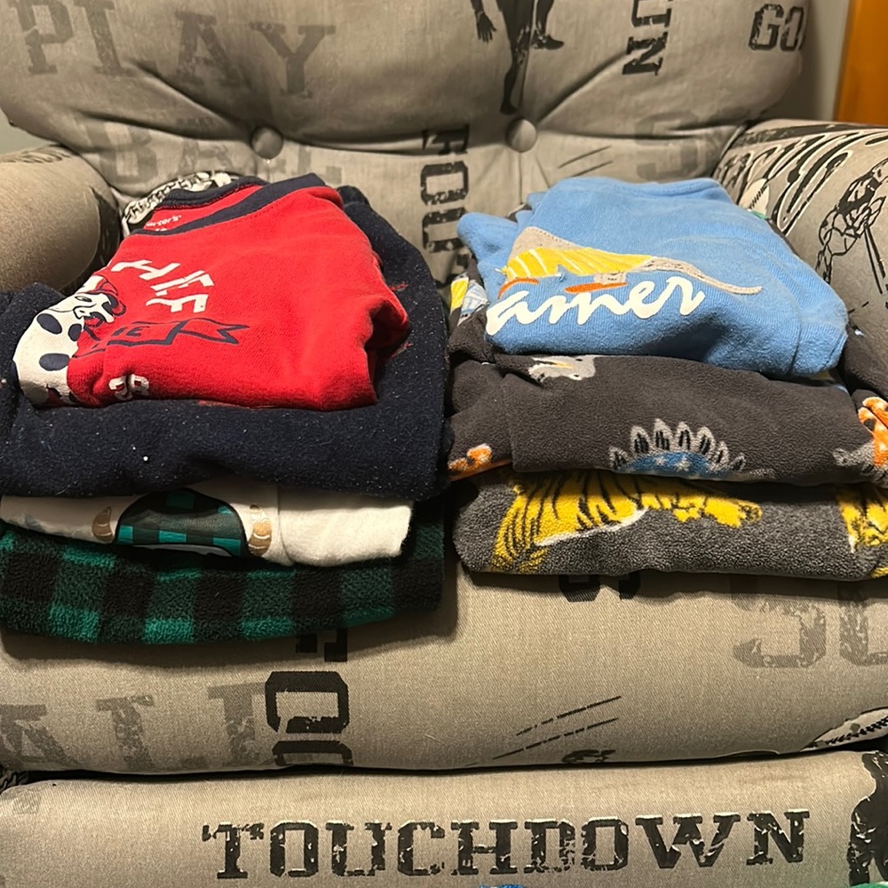4T boy PJ lot